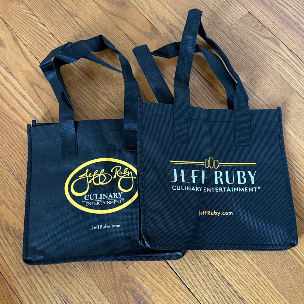 🌺 2 Jeff Ruby tote bags